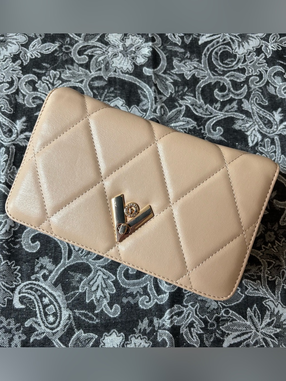 Valentino Orlandi Beige Quilted Crossbody Shoulder Bag Gold Hardware Convertible